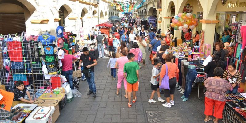 Culpa del ayuntamiento aumento de comercio informal