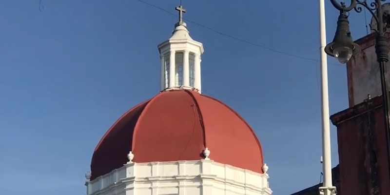 Restauran cúpula de iglesia en Cuernavaca