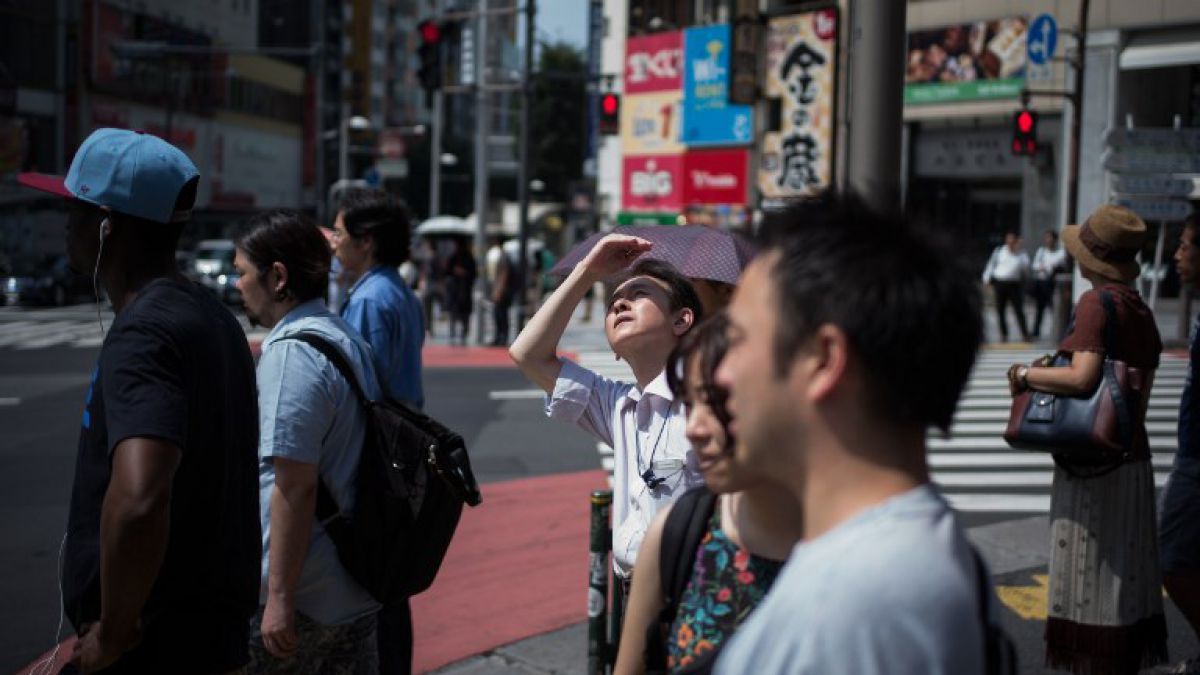 Ola de calor azota Japón