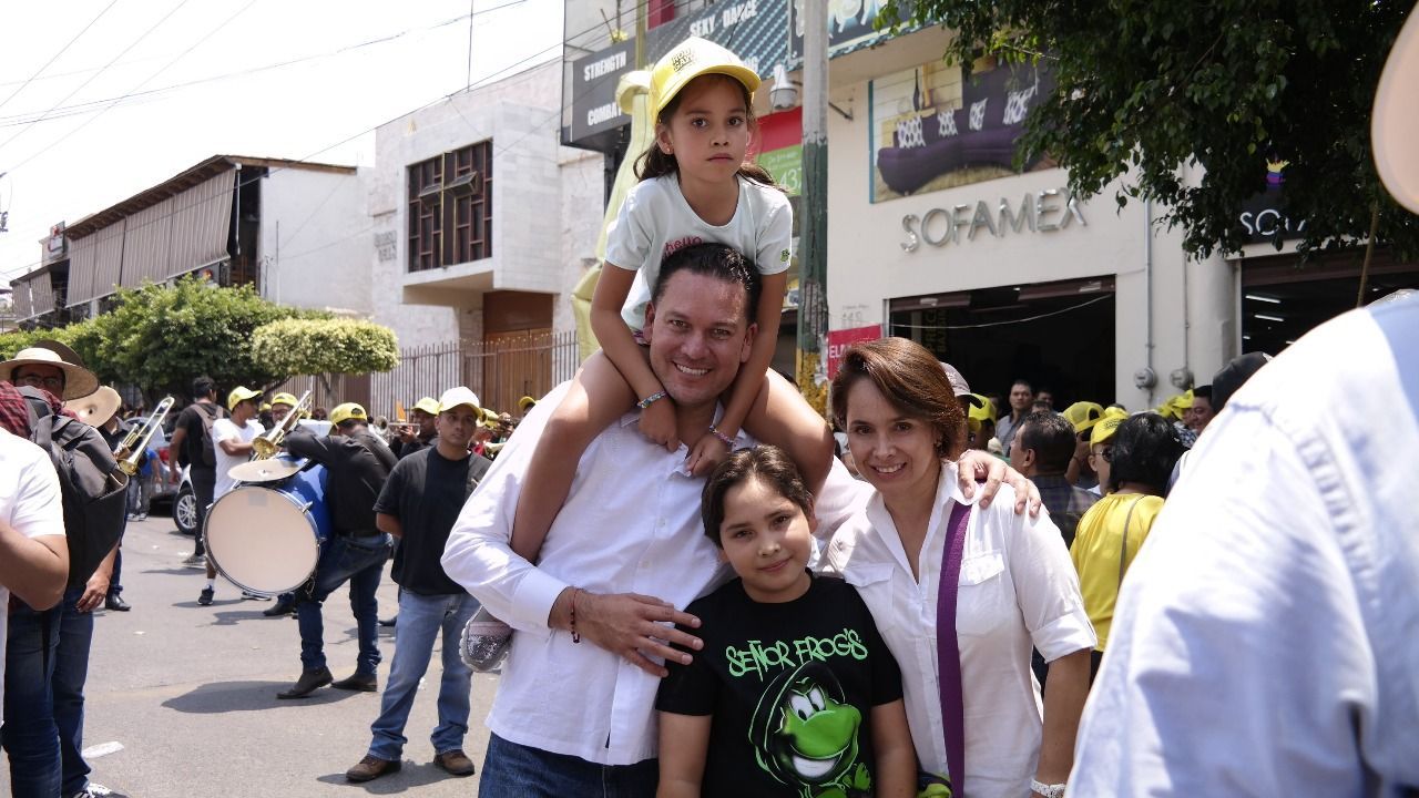 Jubilación dorada para esposa de Yáñez