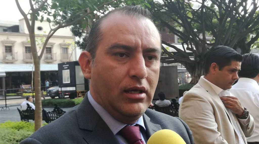 Desmiente entrega de 17 mil concesiones