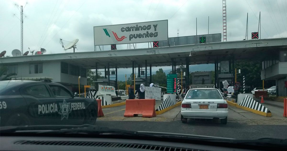 Al año se pierden 3 mil mdp por toma de casetas en México