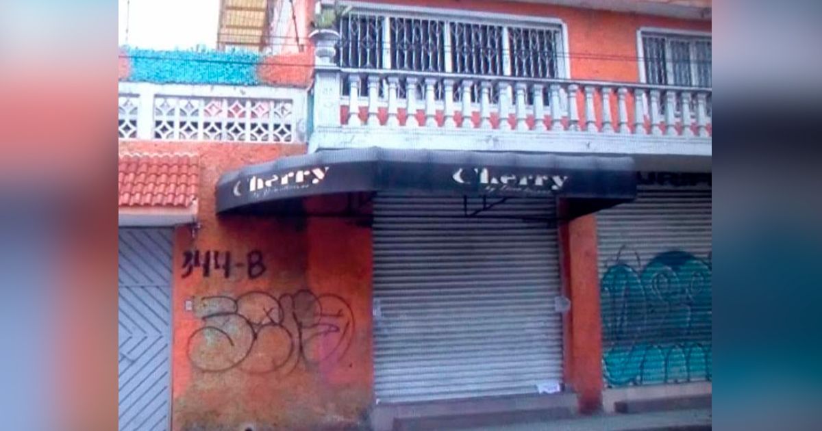 Encuentran restos humanos en tienda esotérica