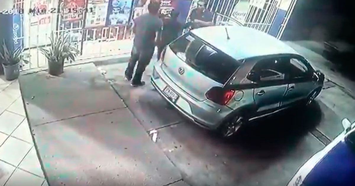 Robo en Lomas de Cortés