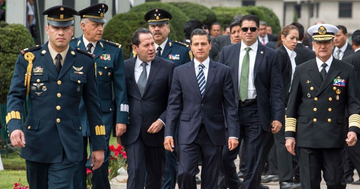 EPN no llevará escoltas a ceremonia de toma de posesión de AMLO