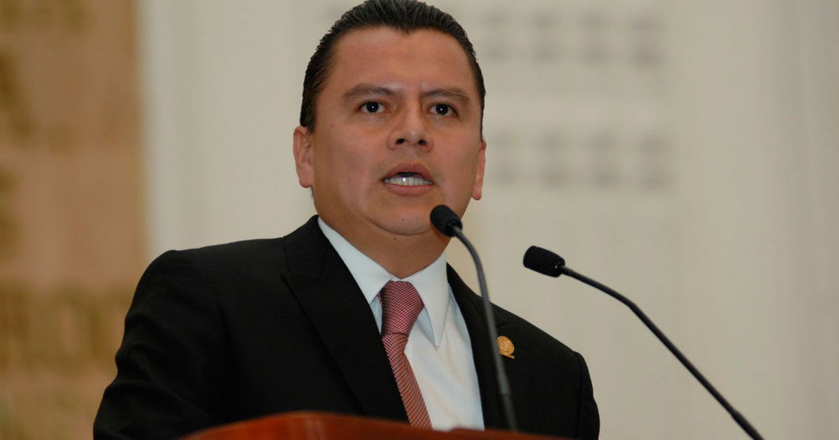 Renuncia Manuel Granados al PRD