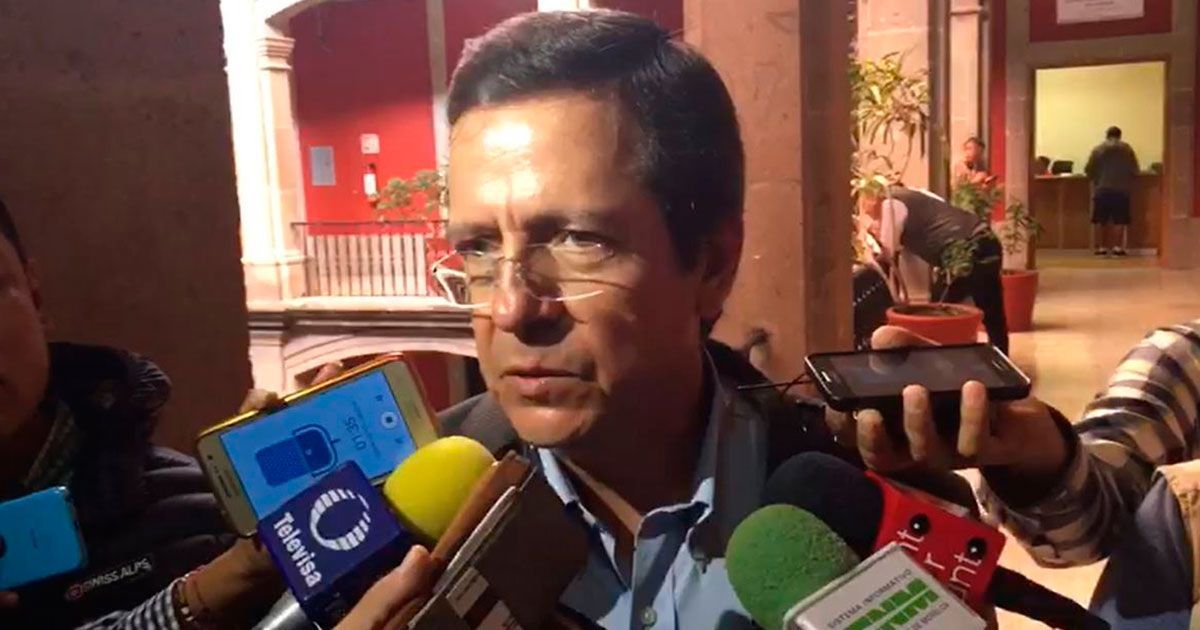 Gobierno analizará temas de impuestos