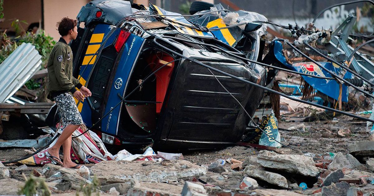 Comienzan a enterrar víctimas del Tsunami