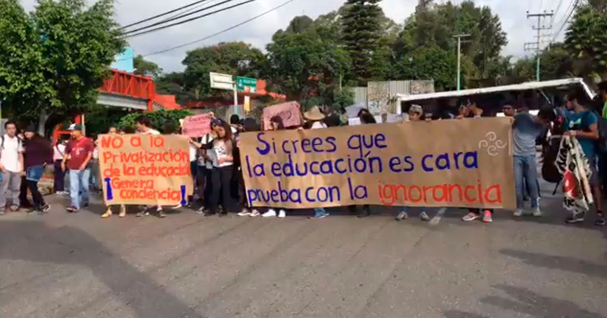 Huelga afecta a Facultad de Farmacia