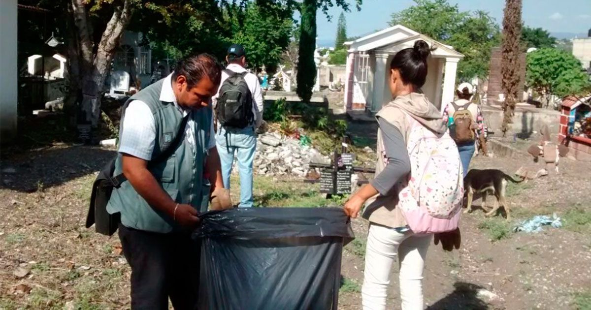 Realizan jornadas de descacharrización en panteones de Jojutla