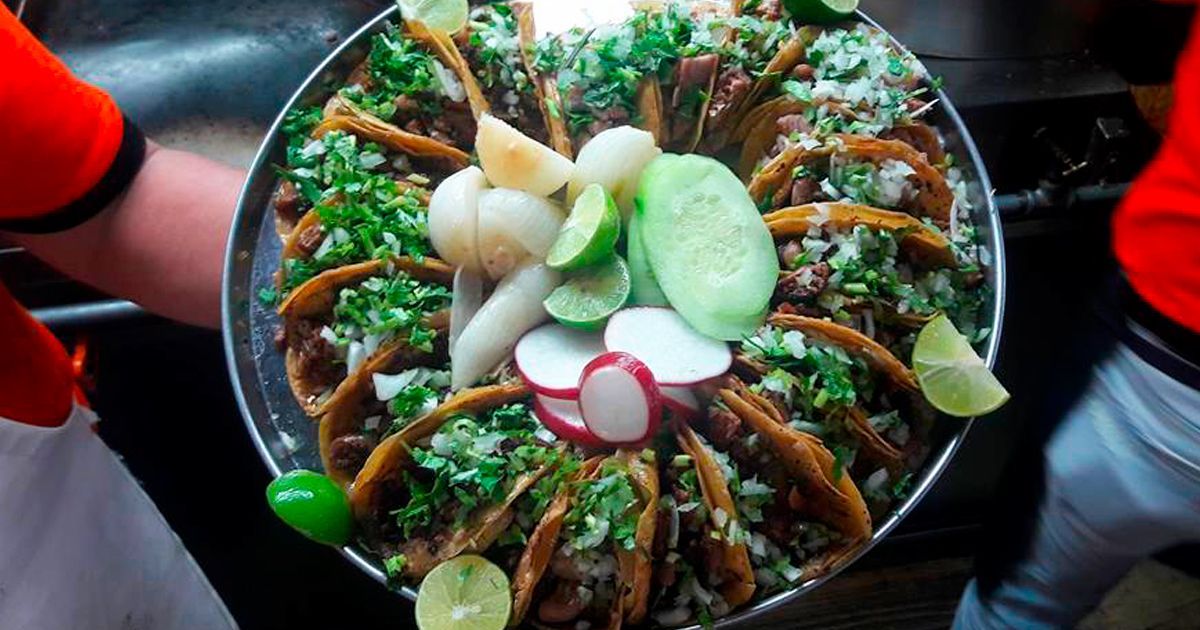 Conoce el lugar que te paga por comer tacos
