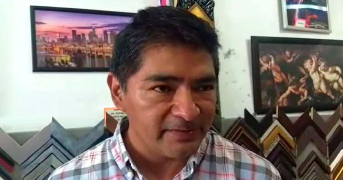 Reconstruyen viviendas a base de adobe en Totolapan