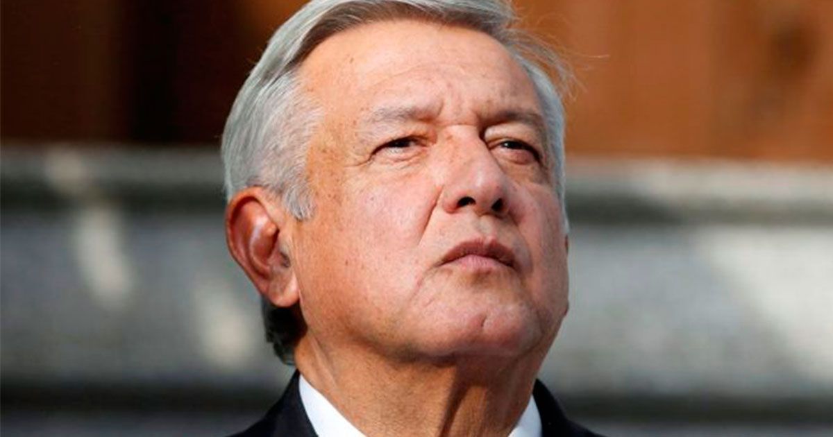 Se reúne Andrés Manuel López Obrador con diputados y senadores