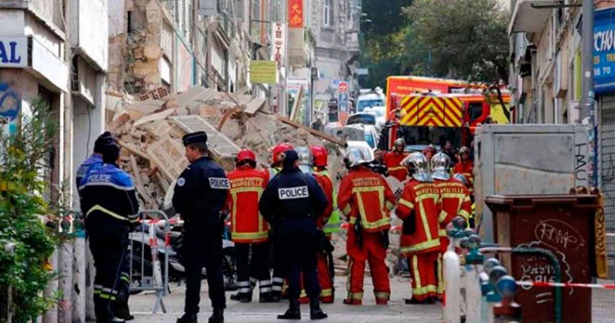 Se derrumban 2 edificios en Francia, hay 3 muertos