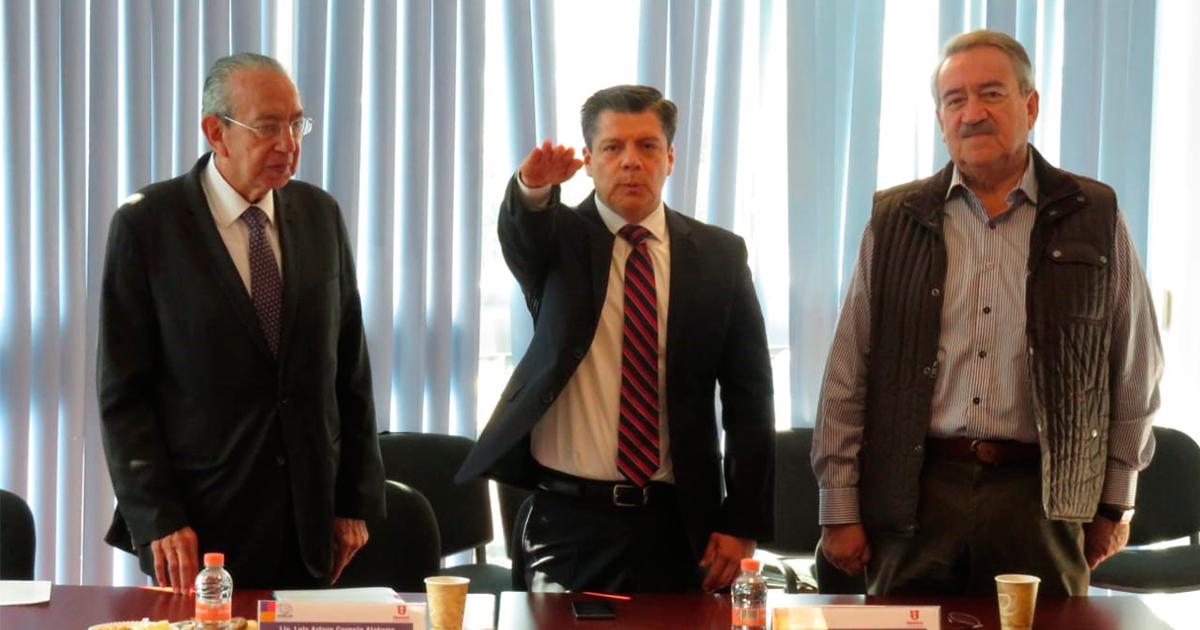 Arturo Mazari Espín, nuevo rector de la UPEMOR
