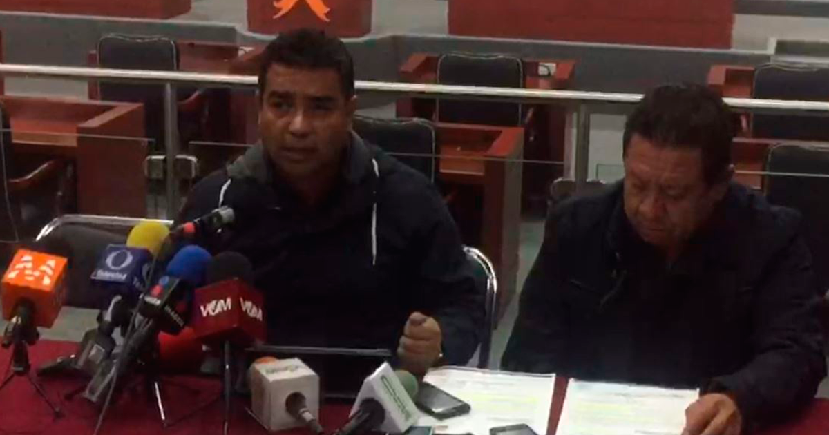 Acusan a diputados de no querer destituir a funcionarios
