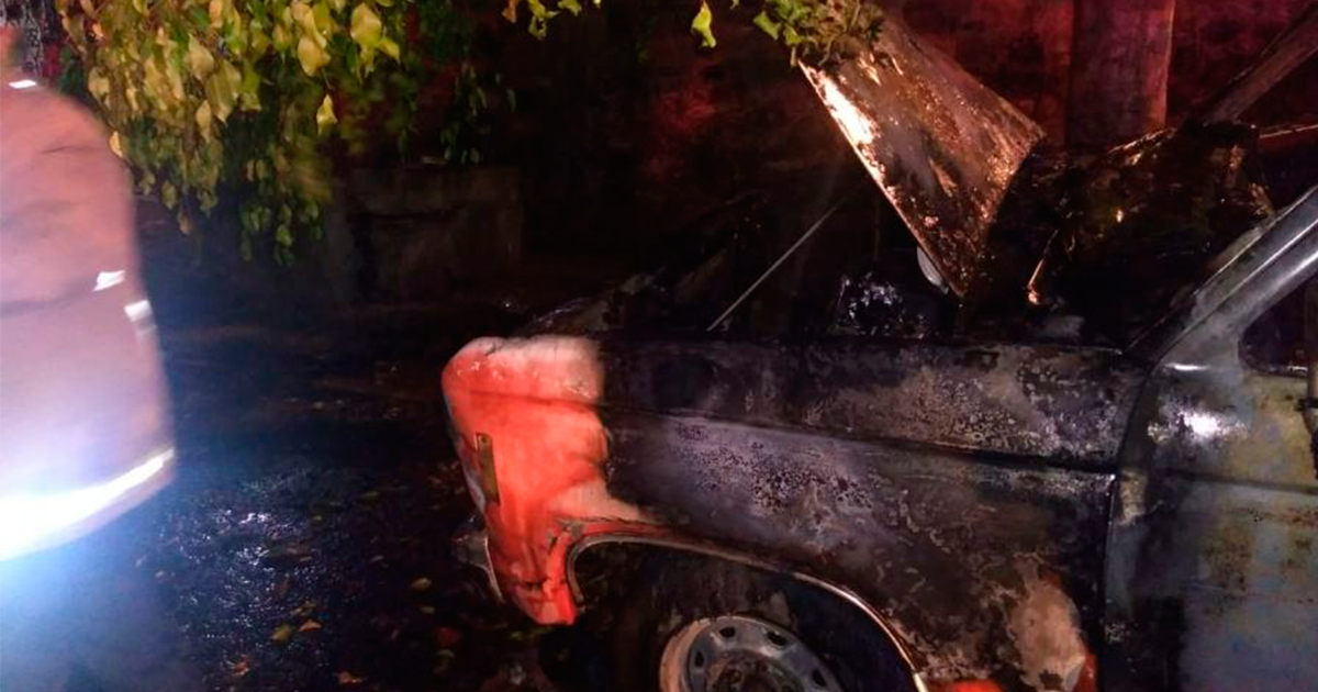 Atiende PC y Bomberos Cuernavaca incendio en La Barona