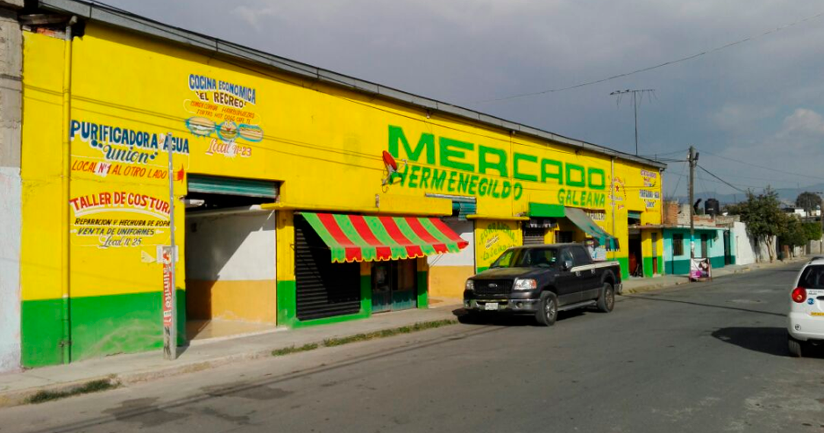 Acusan de venta desleal a tianguis navideño en las periferias del Mercado Galeana