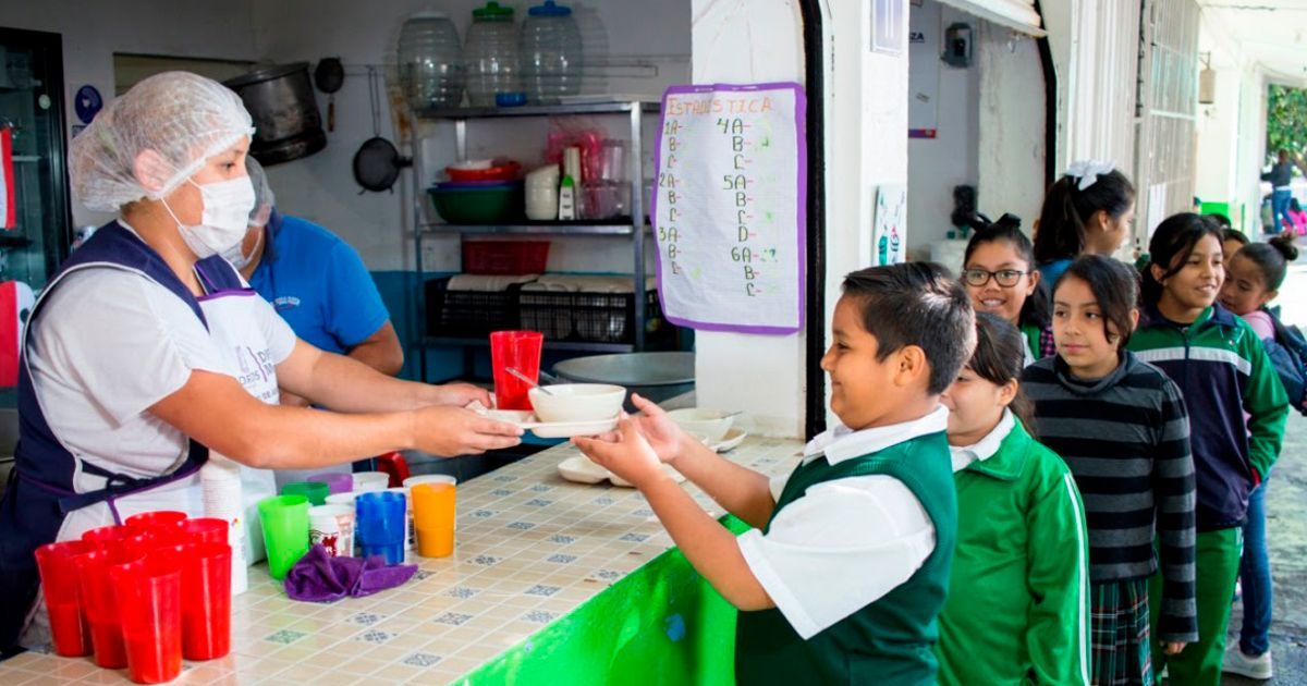 Reinicia entrega de desayunos en escuelas de Morelos