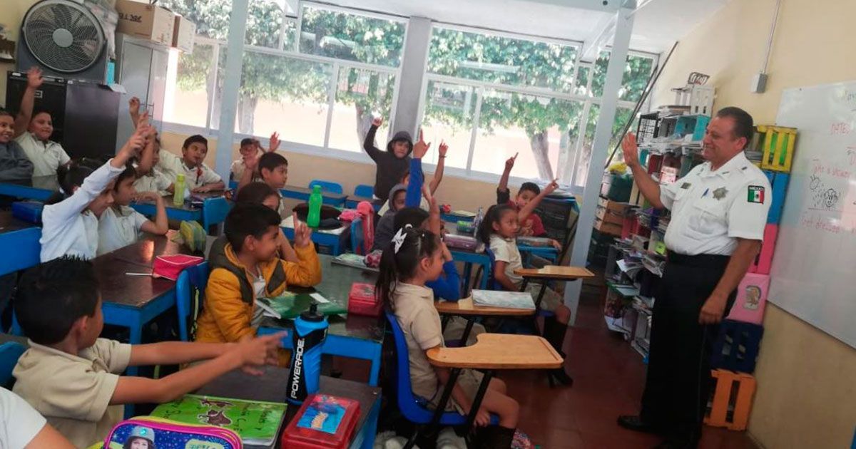 Policía Federal promueve la seguridad en escuelas