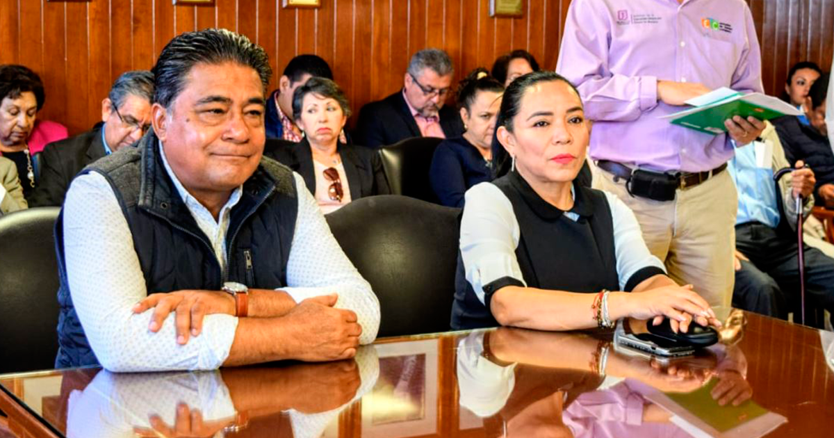 Promete Secretaría de Educación solución a docentes de tiempo completo