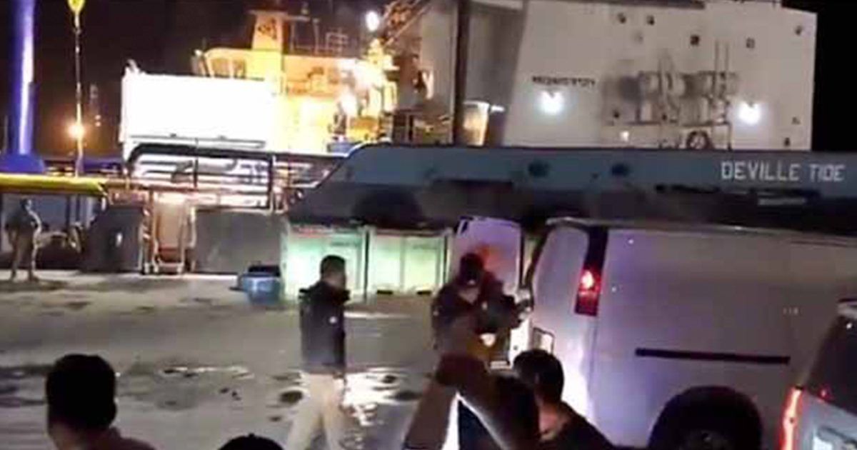Detectan dos buques con gasolina en Tabasco