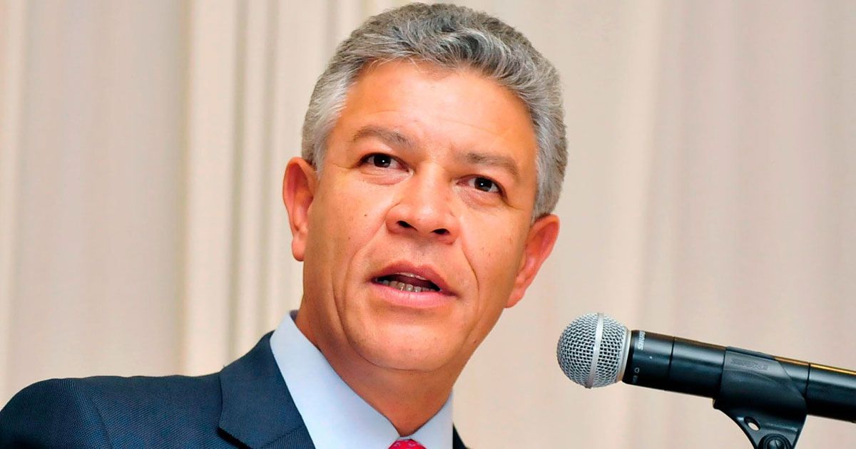 Ganaba $700 mil al mes