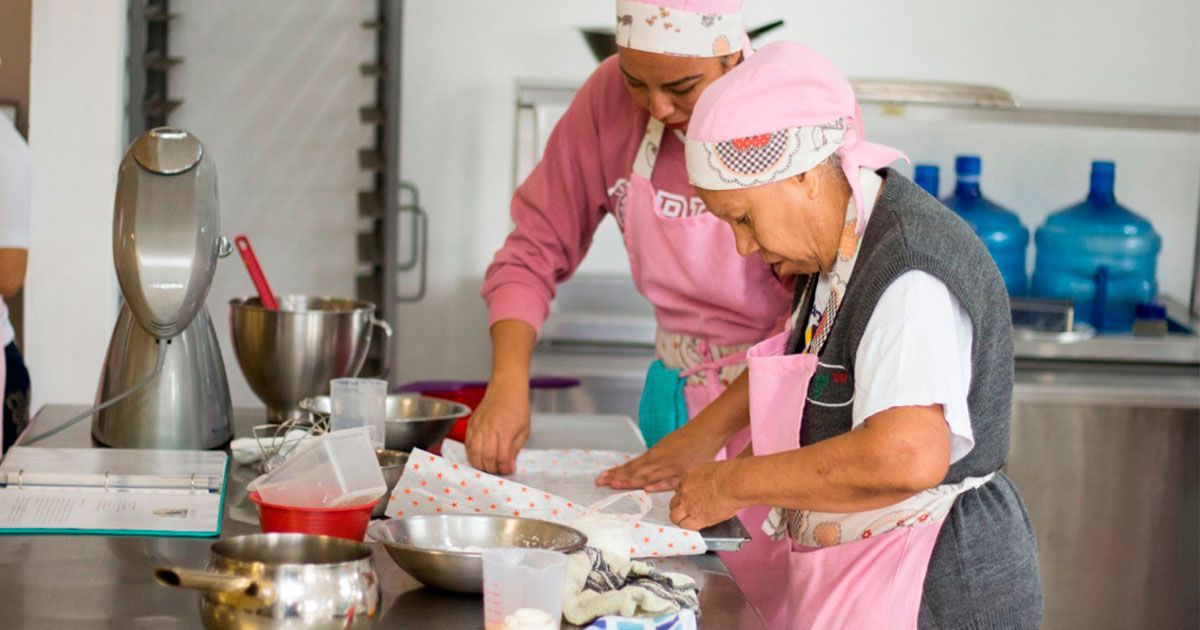 Arrancan cursos y talleres en el DIF