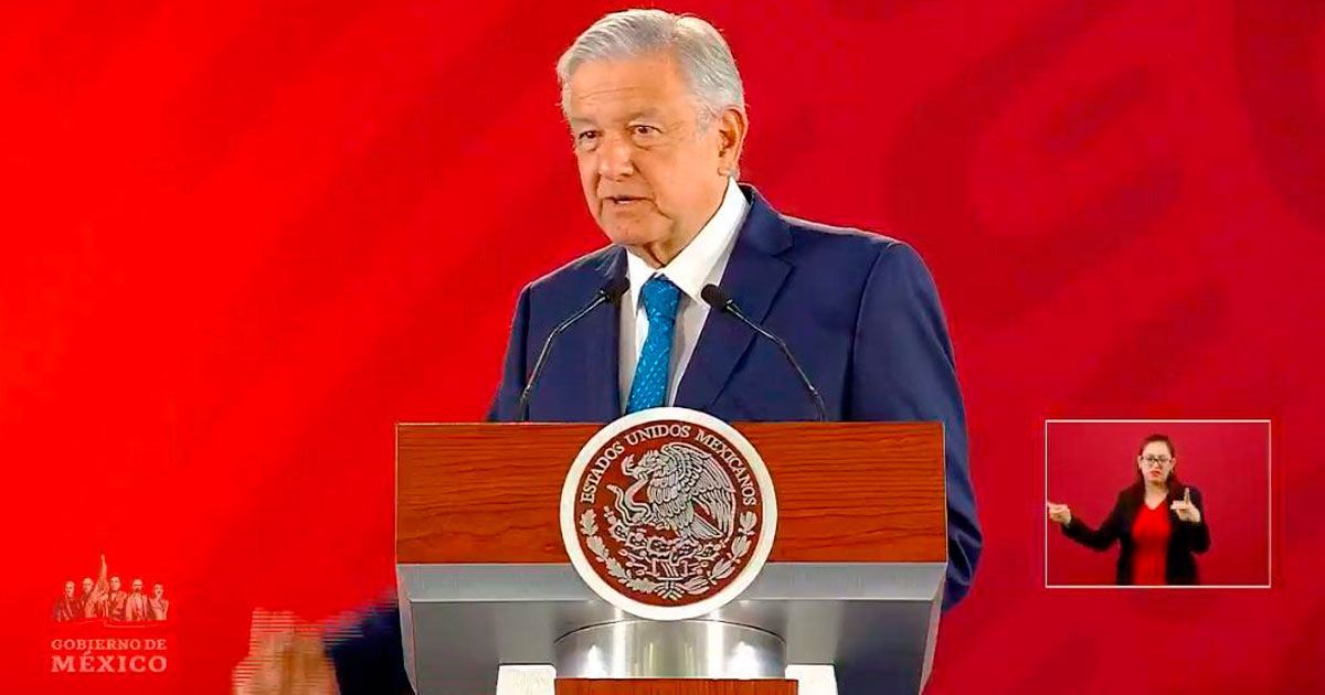 Presenta AMLO informe sobre lucha contra huachicol