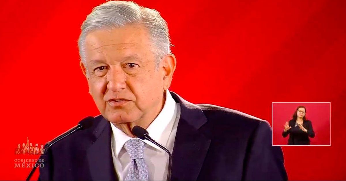 Señala AMLO contratos de hasta 40 años en CFE