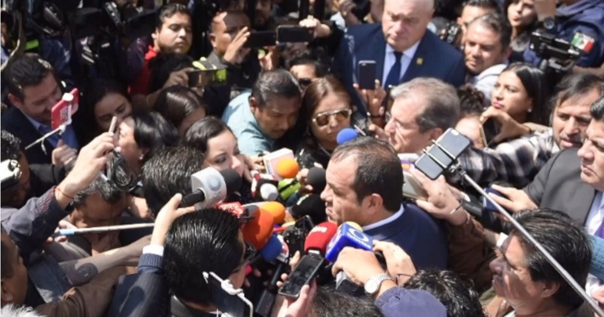 Presenta Cuauhtémoc Blanco denuncia contra Graco Ramírez en PGR
