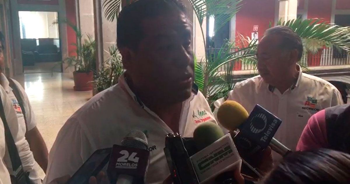Entregan autodefensas de Morelos sus armas