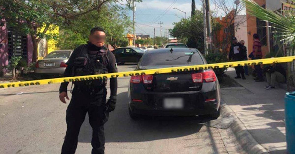 Entierran a su bebé en el patio en Nuevo León