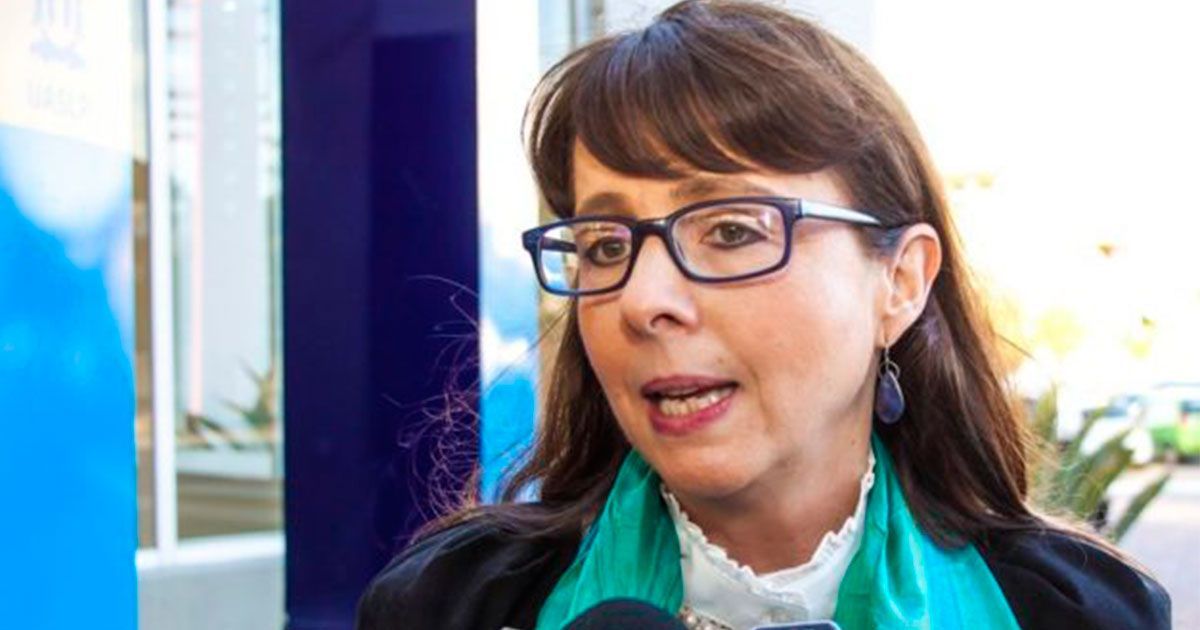 “Becas en el extranjero son gasto innecesario”