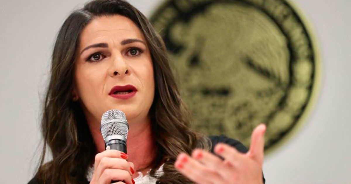 Ana Guevara percibe jugoso salario
