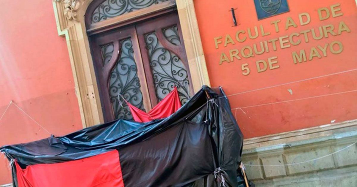 Huelga en Universidad de Oaxaca suma 19 días