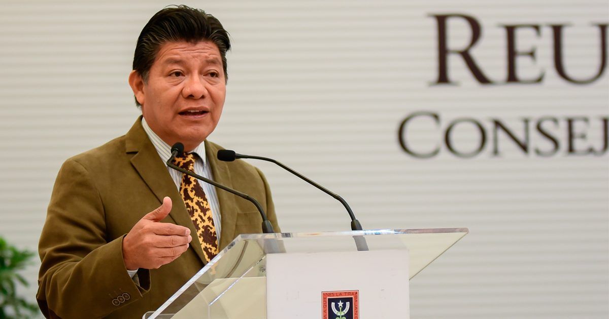Ex funcionarios tienen derecho a ampararse: Quiroz Medina