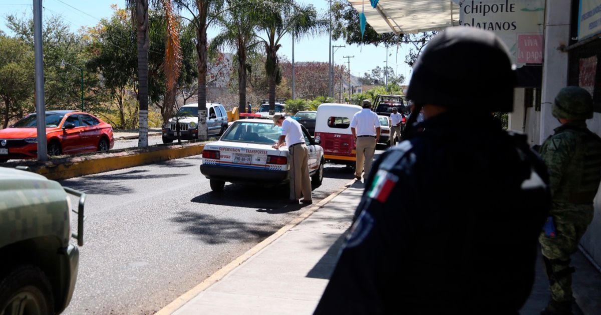 Realizan operativo contra mototaxis en Atlatlahucan