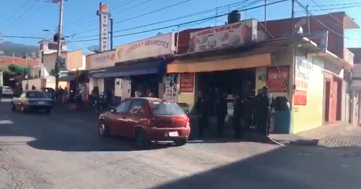 Disparan contra taquería en Cuernavaca