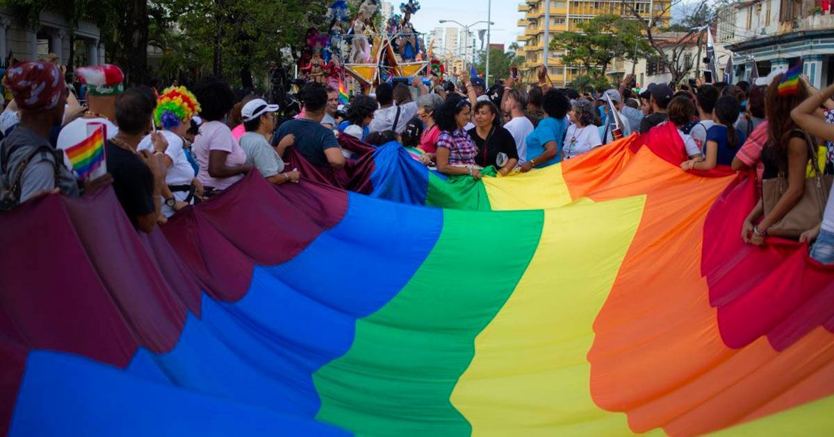 Imponen pena de muerte a homosexuales en Brunei