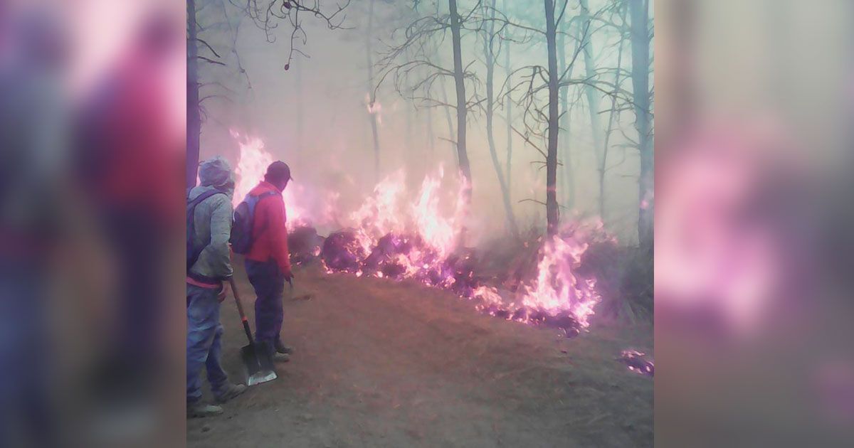 Realizan trabajos para sofocar incendio en Huitzilac