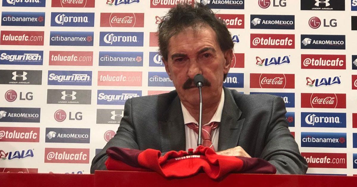 La Volpe es presentado con el Toluca F.C.