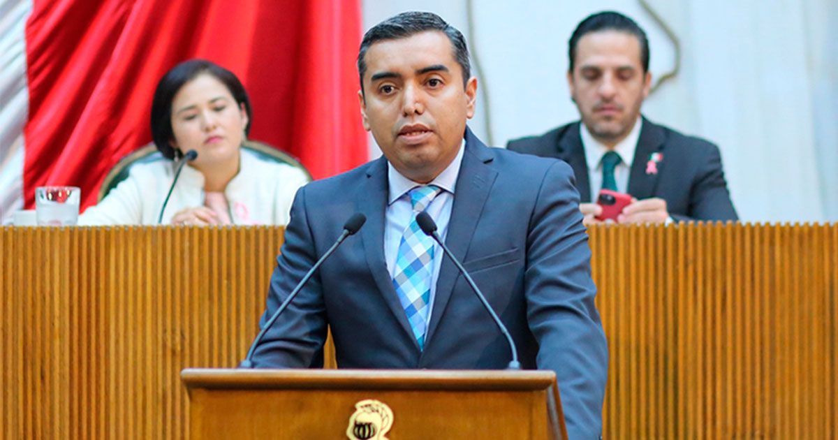 Expulsan a diputado por publicaciones homofóbicas en Nuevo León