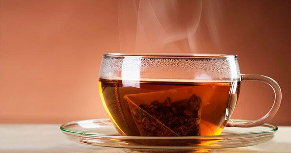 Beber té muy caliente duplica riesgo de cáncer