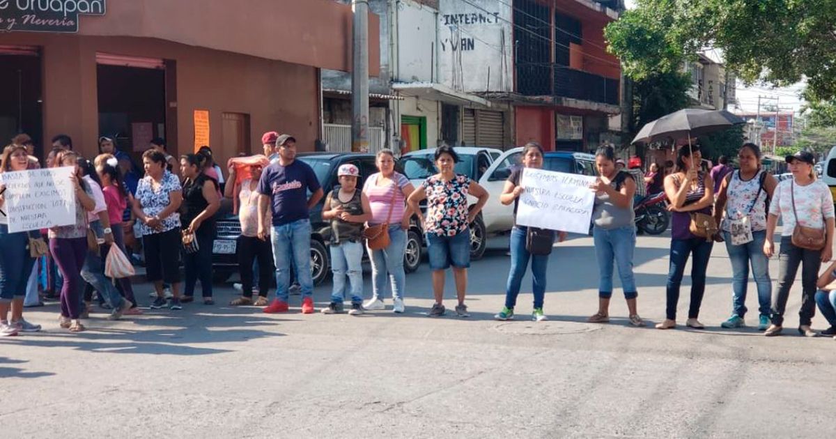 Exigen en Jojutla culminar obras de reconstrucción