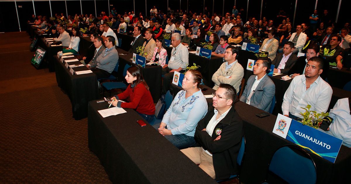 Participan atletas morelenses en Olimpiada Nacional