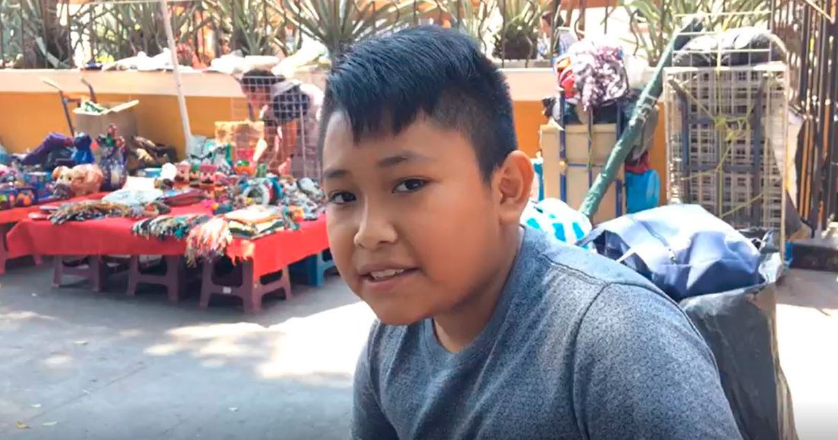 Gaudencio, el niño artesano de Cuernavaca