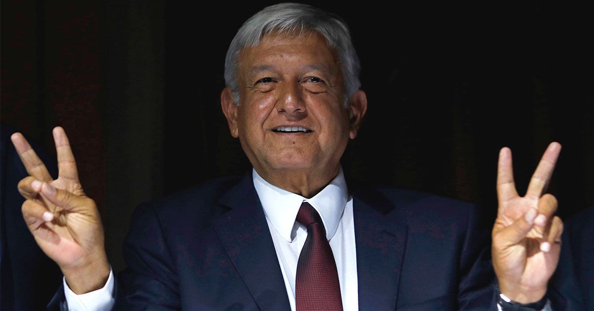 AMLO lanza la casa por la ventana en su toma de posesión