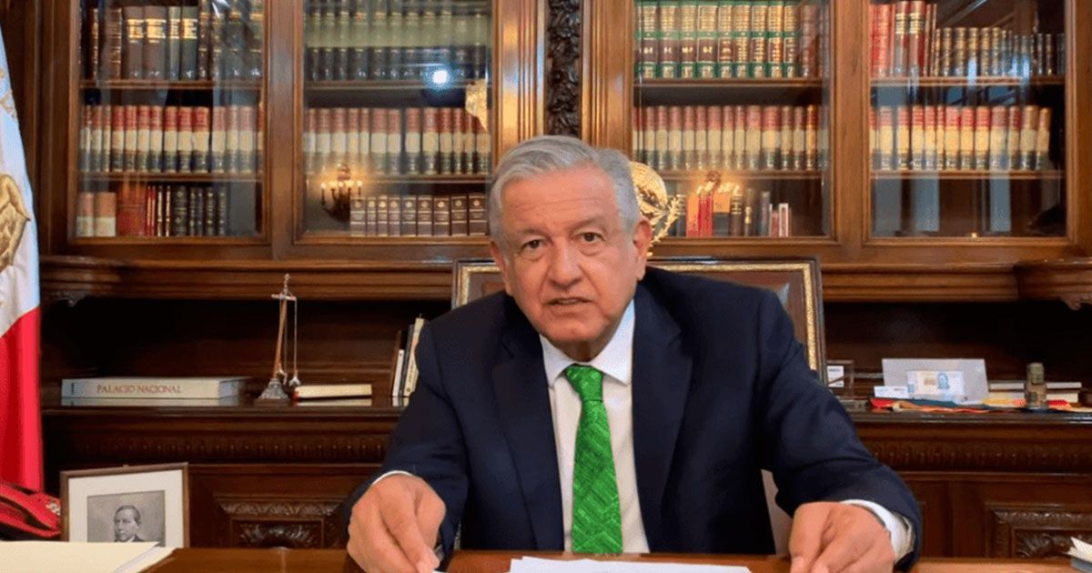 Firma AMLO memorándum sobre Reforma Educativa