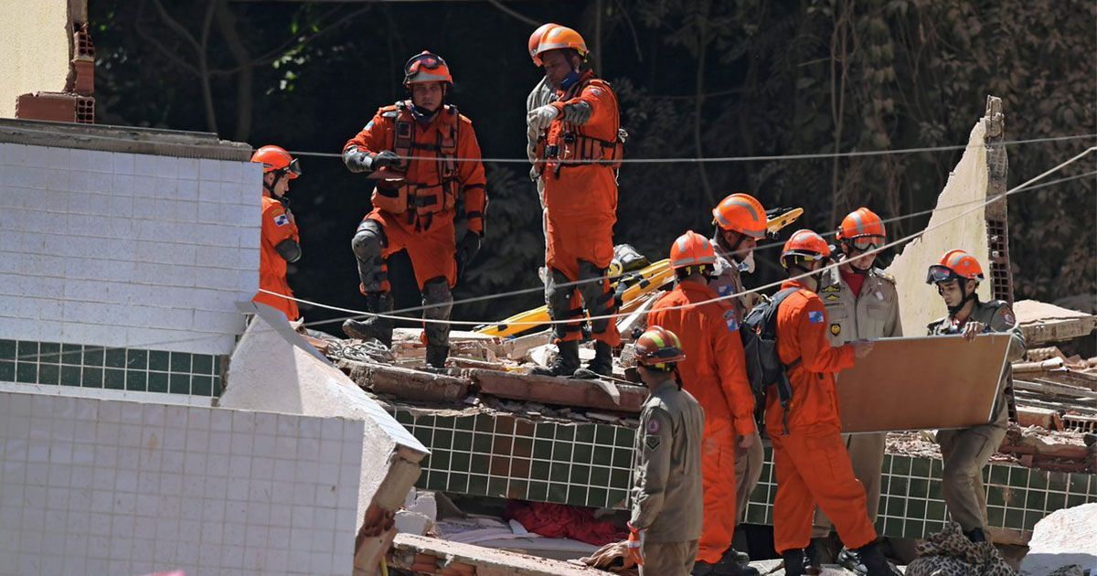 Derrumbe en Brasil deja 10 muertos